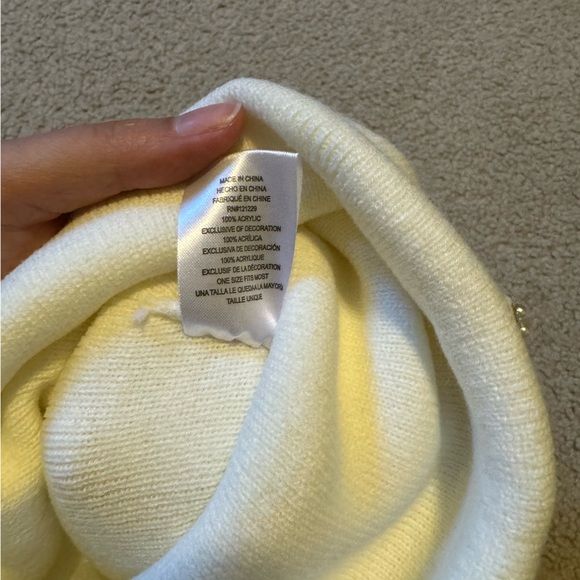 Mrs. Beanie - Picture 5 of 5